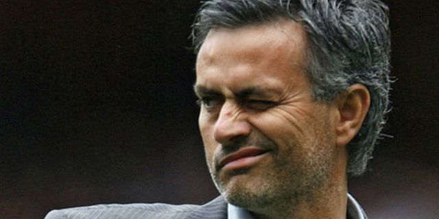 Shearer: Mourinho Bakal Lanjutkan 'Drama' Ferguson