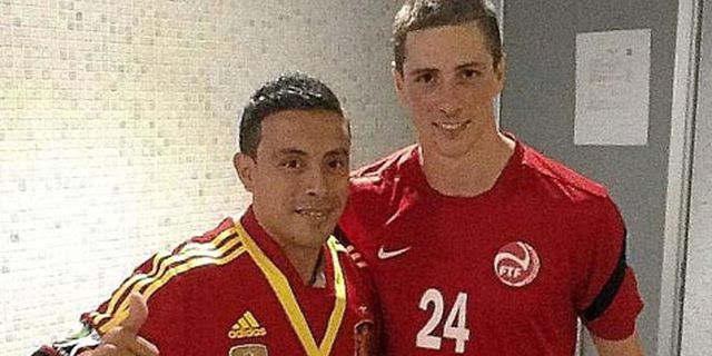 Kisah Torres dan Pemandu Wisata Tahiti