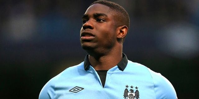 Tolak Kontrak Baru, Micah Richards Buka Peluang ke Serie A Tolak Kontrak Baru, Micah Richards Buka Peluang ke Serie A