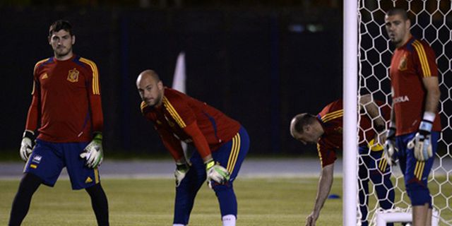 Del Bosque Beri Garansi Tempat Utama Pada Casillas Del Bosque Beri Garansi Tempat Utama Pada Casillas