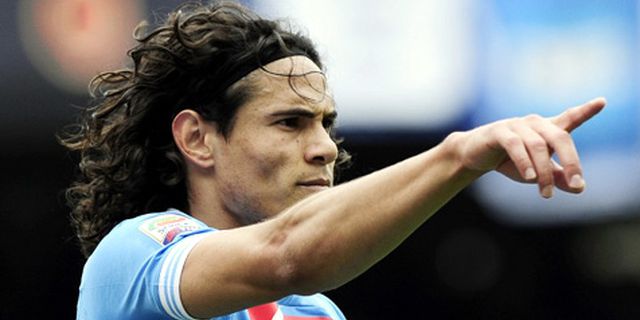 Cavani Larang Orang Tuanya Bicara Soal Transfer ke Media