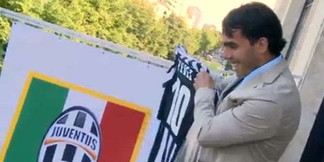 Pilih Juventus, Tevez Tolak Milan Pilih Juventus, Tevez Tolak Milan