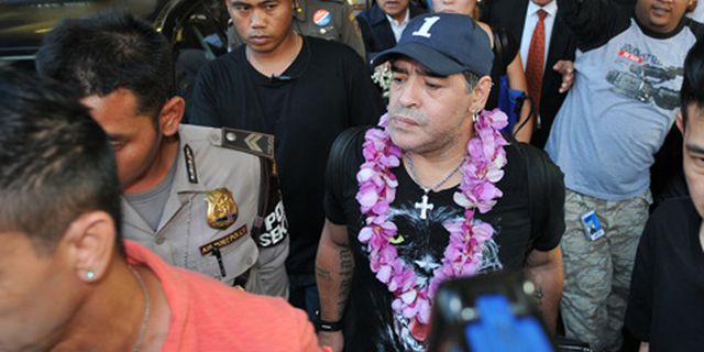 Pembatalan Maradona ke Makassar 'Belum Resmi'