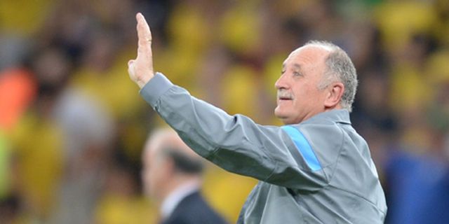 Scolari Tak Menyangka Bisa Taklukkan Juara Dunia Scolari Tak Menyangka Bisa Taklukkan Juara Dunia
