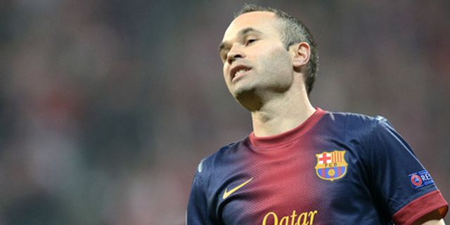 Iniesta Santai Soal Perpanjangan Kontrak Barcelona