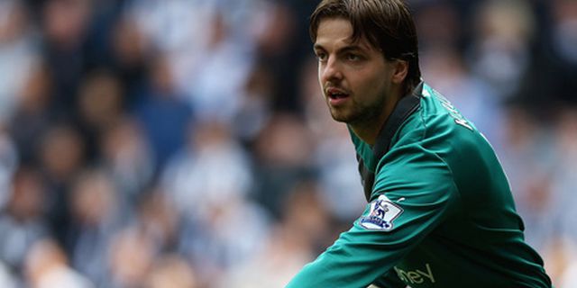 Tim Krul Bakal Tolak Pinangan Arsenal
