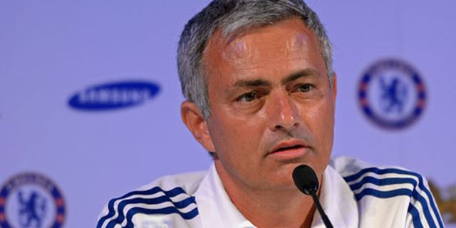 Neville: Mourinho Datang, Chelsea Favorit Kuat Juara Neville: Mourinho Datang, Chelsea Favorit Kuat Juara