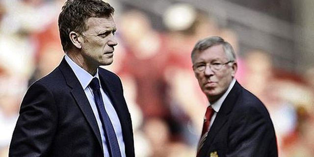 Cole: Moyes Bakal Sulit Gantikan 'Godfather' Fergie