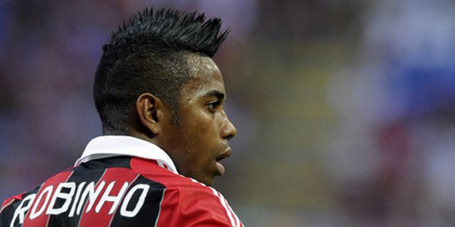Gagal ke Santos, Robinho Ogah Disalahkan