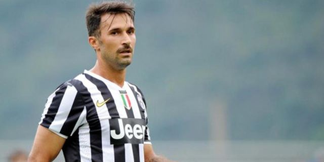 Vucinic Berseteru Dengan Fans Juve di Tur Pramusim