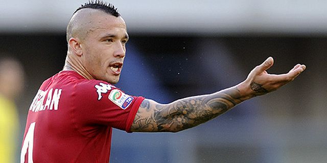 Masih Dendam, Cagliari Ogah Lepas Nainggolan ke Roma