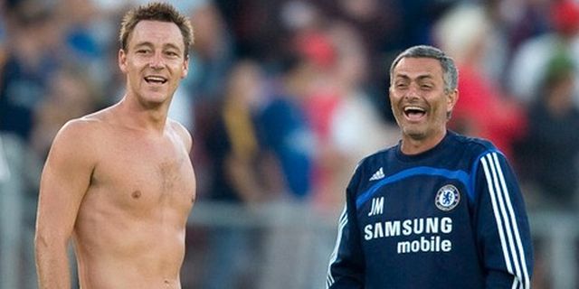 John Terry Bertekad Tembus Skuad Inti Mourinho