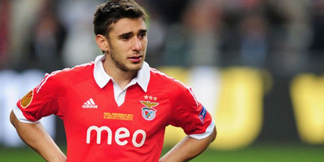 Lirik Salvio, United Siap Perangi City