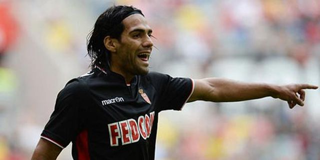 Diisukan Palsukan Umur, Falcao Menyangkal