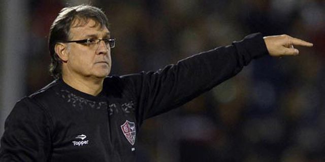 Martino Sebutkan Target Perdana Bagi Barcelona