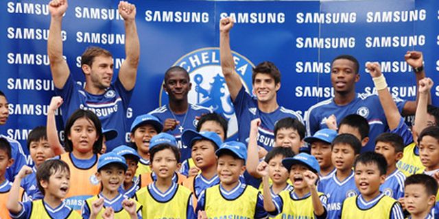 Pemain Chelsea Berbagi Ilmu di Coaching Clinic