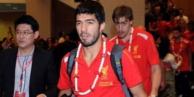 Liverpool Tegaskan Tekad Pertahankan Suarez