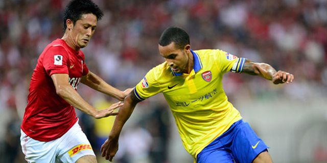 Highlights: Urawa Red Diamonds 1 - 2 Arsenal