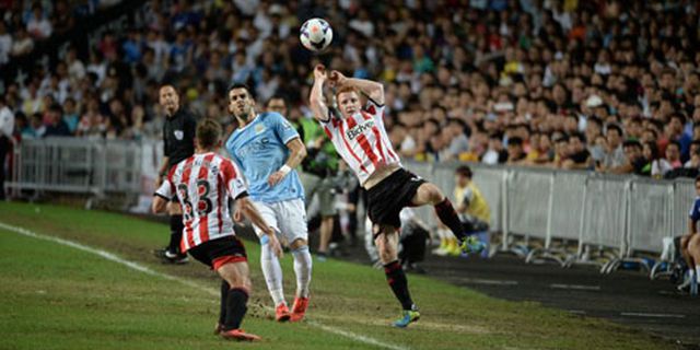 Moyes Tak Permasalahkan Lapangan Hong Kong