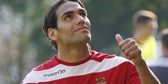 Saingi PSG, Monaco Gaji Falcao Melebihi Zlatan