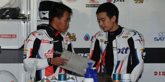 Rekan Setim Doni Tata Pradita Pensiun dari Moto2