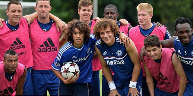 David Luiz Palsu Menyelinap ke Sesi Latihan Chelsea