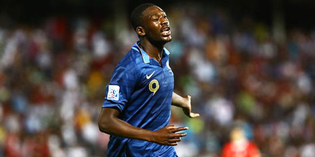 Wenger Percaya Sanogo Akan Mengejutkan di Arsenal Wenger Percaya Sanogo Akan Mengejutkan di Arsenal