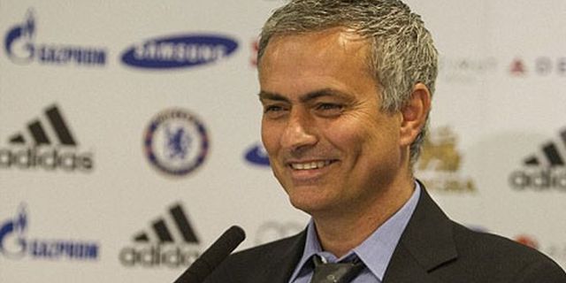 Mourinho: Chelsea Tak Akan Bisa Juara La Liga Atau Scudetto