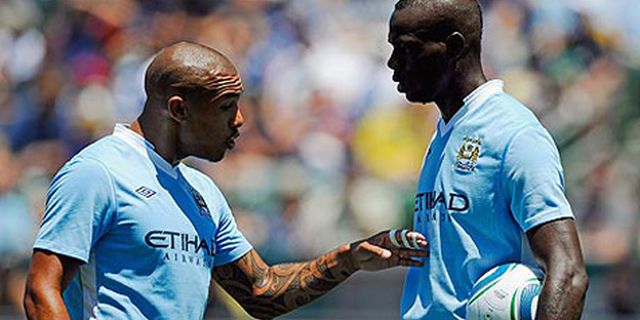 De Jong: Tinggalkan City, Balotelli Jadi Juara Sejati