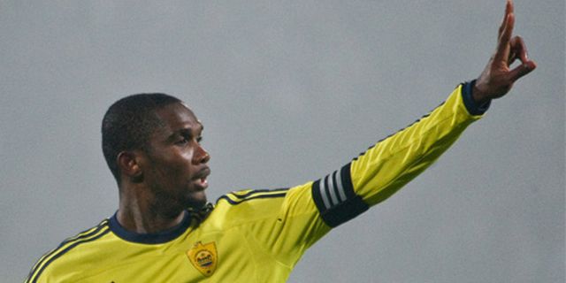 Chelsea dan Inter Harus Tunggu Eto'o Hingga Januari