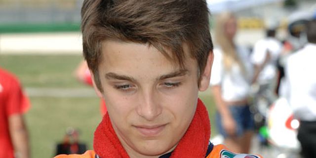 Adik Tiri Rossi Jagokan Marquez Raih Gelar MotoGP 2013