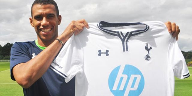 Spurs Resmi Dapatkan Capoue