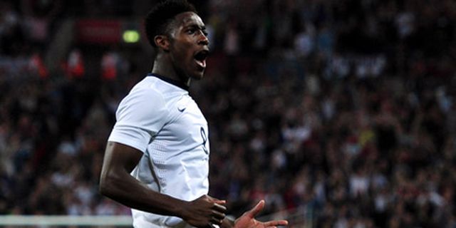 Welbeck Bahagia Kembali Duet Dengan Rooney