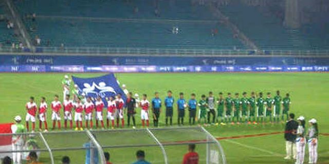 AYG 2013, Cabor Sepakbola Tundukkan Arab Saudi