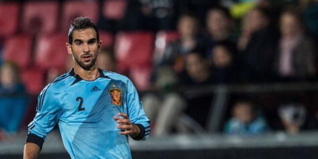 Inter dan Napoli Minta Barca Lepas Montoya