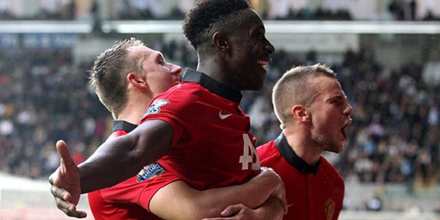 Evra Lempari Welbeck Dengan Pujian