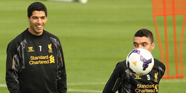 Toure: Pemain Liverpool Mencintai Suarez