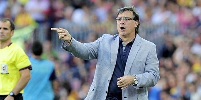 Martino Bahas Pengaruh Messi dan Kinerja Fabregas Martino Bahas Pengaruh Messi dan Kinerja Fabregas