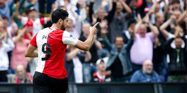 Hat-trick Pelle Beri Feyenoord Tiga Angka