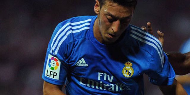 Marah Karena Ditarik Keluar, Ozil Ingin Hengkang Dari El Real?