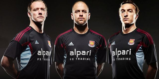 West Ham Rilis Jersey Ketiga Musim 2013-2014