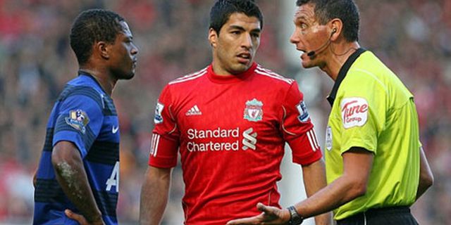 Laga Panas Liverpool vs Man Utd Dipimpin Wasit Kontroversial Laga Panas Liverpool vs Man Utd Dipimpin Wasit Kontroversial