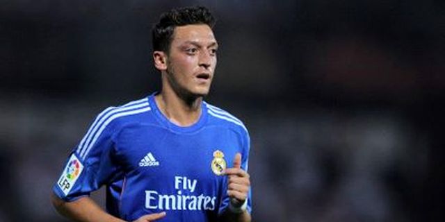 Ozil Sepakat Gabung Arsenal?