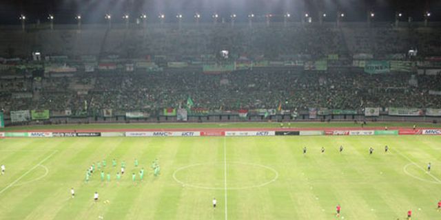 Laga Persebaya vs PSIR Resmi Terusir Dari GBT