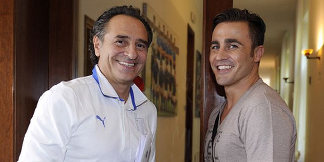 Cannavaro Calon Kuat Gantikan Prandelli di Gli Azzurri? Cannavaro Calon Kuat Gantikan Prandelli di Gli Azzurri?