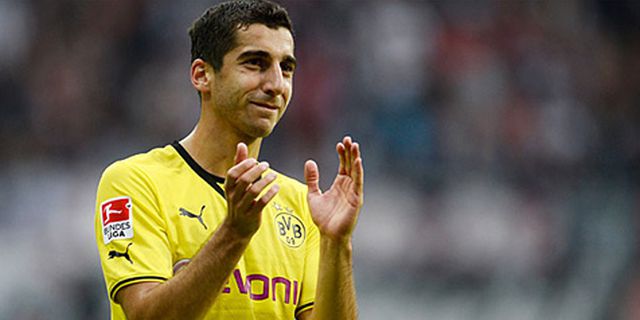 Mkhitaryan Ibaratkan Sepakbola Seperti Catur