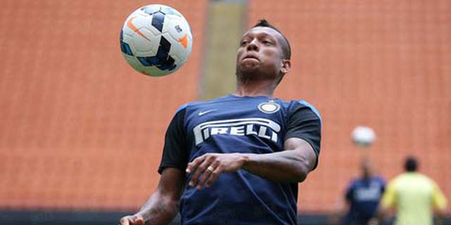 Inter Pagari Guarin Dari Incaran United dan Spurs