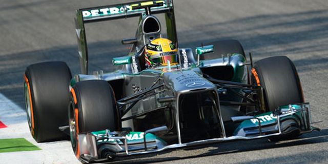 Hamilton: Peluang Juara Dunia F1 2013 Telah Tertutup Hamilton: Peluang Juara Dunia F1 2013 Telah Tertutup