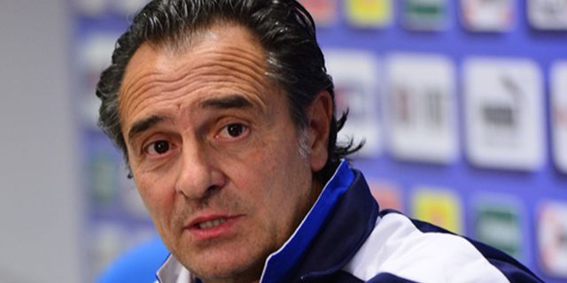 Prandelli Beri Sinyal Kuat Tinggalkan Gli Azzurri