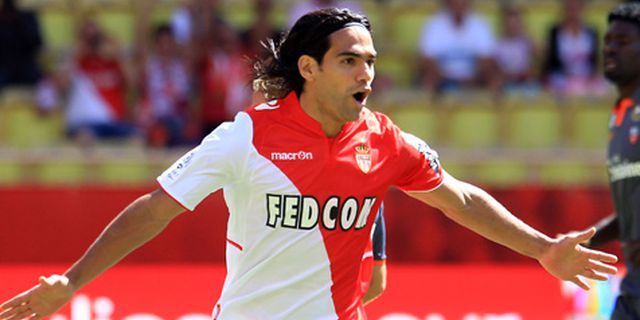 'Dibanding Ibrahimovic, Menjaga Falcao Adalah Hal Mudah'